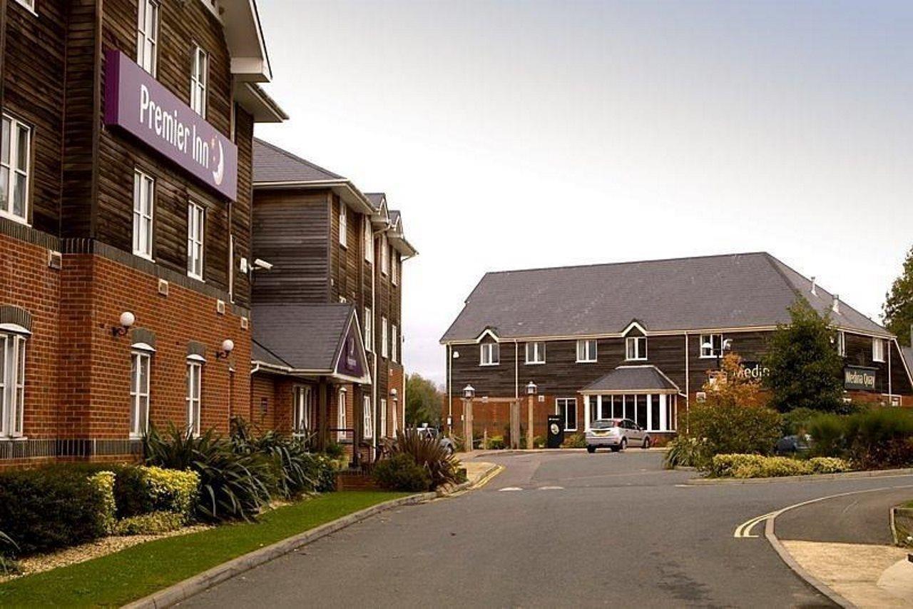 Premier Inn Isle Of Wight 뉴포트 외부 사진